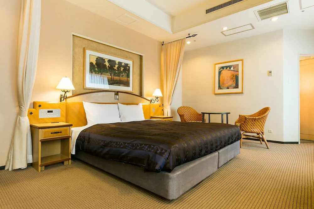 Hotel Resol Sapporo Nakajima Koen 3*,  Japan